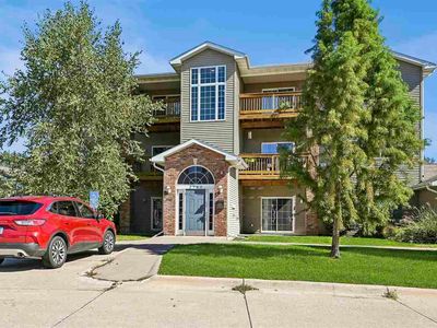 Property at 2780 Triple Crown Ln Unit 9, Iowa City, IA