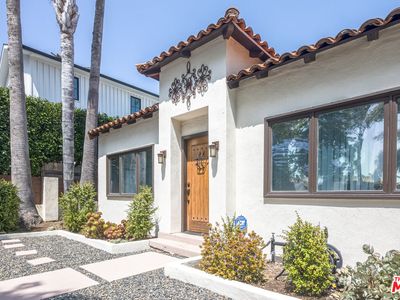 720 N Alta Vista Blvd