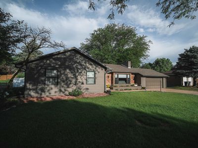 1301 Pershing Rd