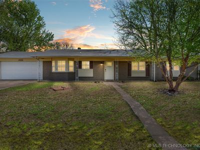 17233 S 90th East Ave