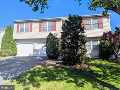 16 Dogwood Dr