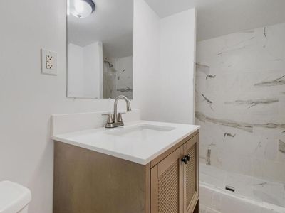 2002 Bush Ave E