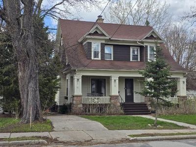 211 E Center St