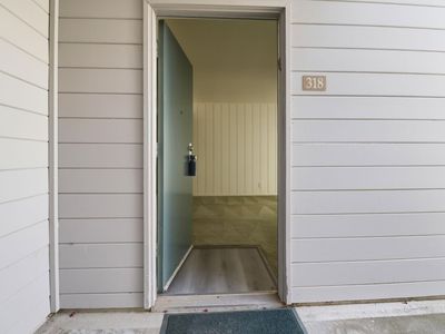 318 Larkspur Plaza Drive