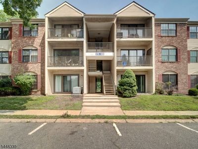 380 Lancaster Ct