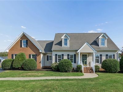5670 Gentry Dr