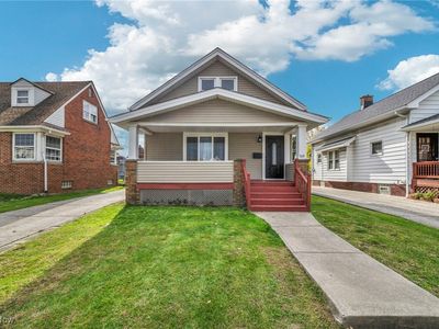 Property at 7619 Snow Rd, Parma, OH