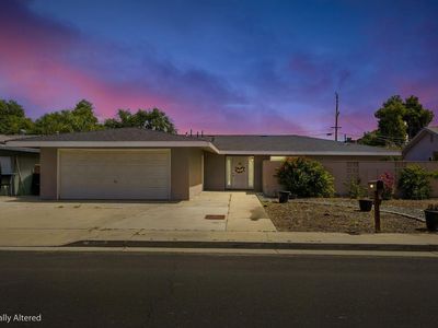 110 W Hazelwood Dr