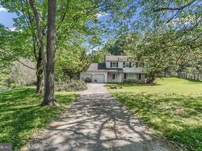 Property at 127 Governors Cir, Downingtown, PA