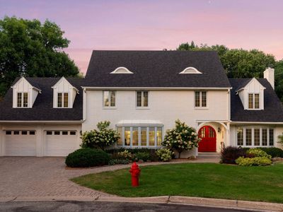 991 Caren Ct