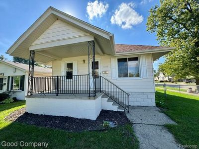 1102 S Wilson Ave
