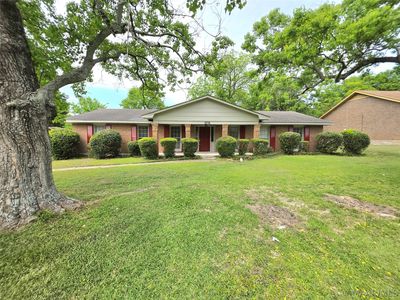 2018 Green Acres Dr