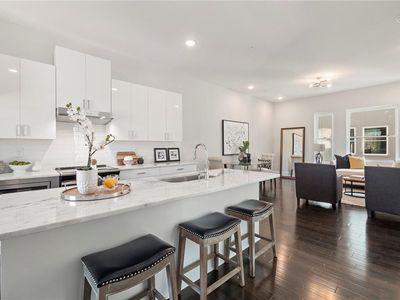 456 Parkway Dr NE #3