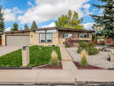 848 Western Hills Blvd