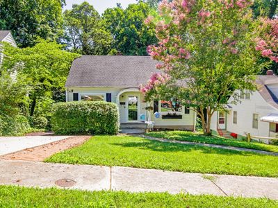1131 Lindsay St