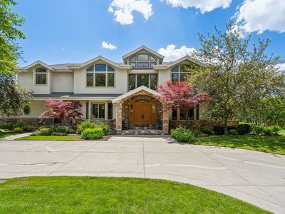 870 E Quail Hollow Cir