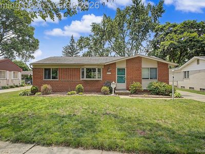 42519 Applecreek Dr