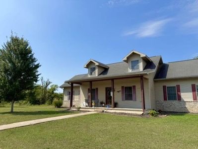 313 Eagle Dr