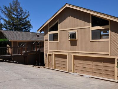 17590 Holiday Dr