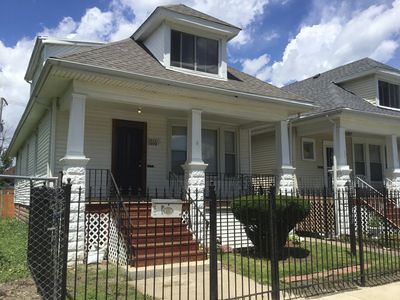 1424 W 72nd St