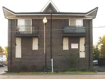 9307 W Irving Park Rd #10