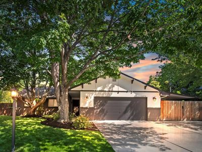 10372 W Southerland Dr