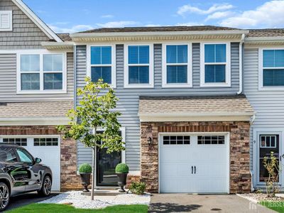 8 Athens Way