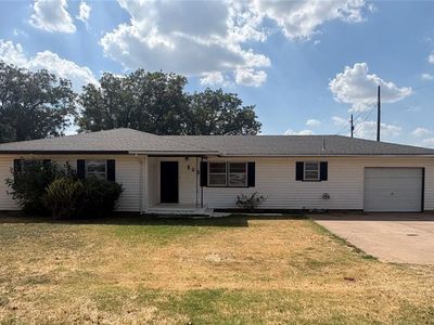 803 Willis Ave