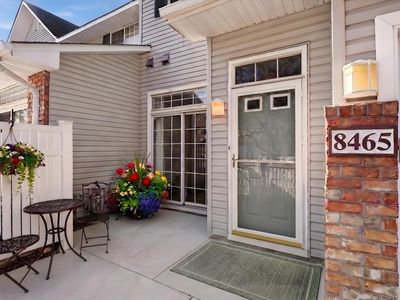 8465 Cortland Rd #125