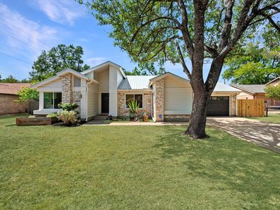 4001 Burr Oak Ln