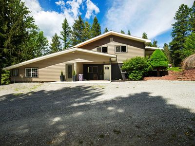 41 Pinecone Rd