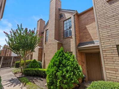 3300 Bellefontaine St APT 42