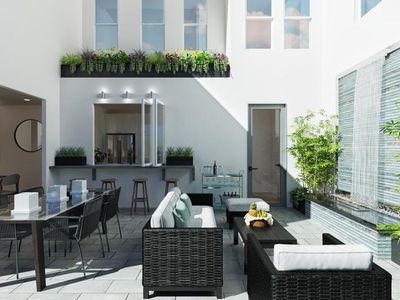 1230 E Thompson Blvd #102