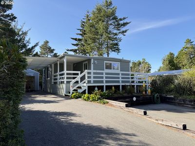 1600 Rhododendron Dr Space 4