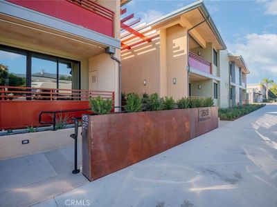 2608 Honolulu Ave #209