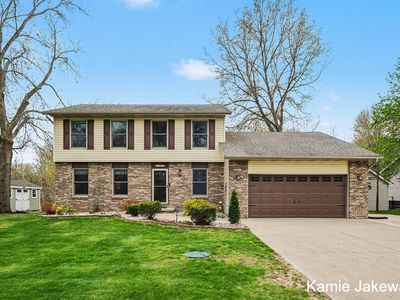 10858 Wildwood Dr