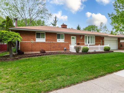 Property at 36271 Suffolk St, Clinton Township, MI