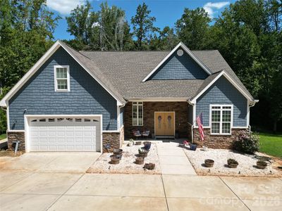 7902 Denbur Dr