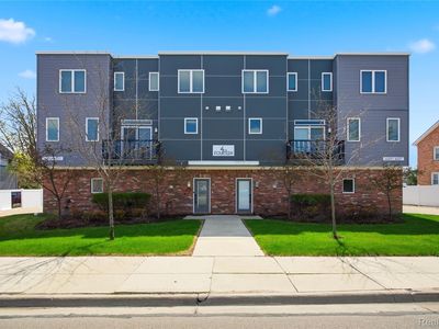 4221 W 14 Mile Rd