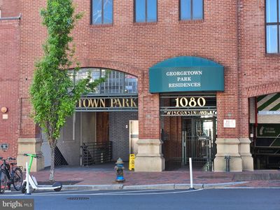 1080 Wisconsin Ave NW APT 203