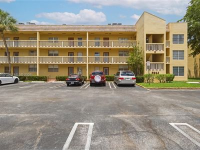 5961 NW 61st Ave APT 111