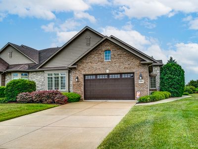8999 Holland Harbor Cir