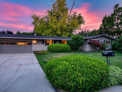 8457 W Pembrook Dr