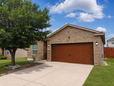 128 Robertson Ln