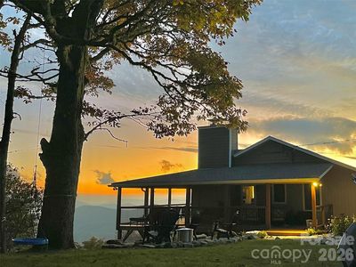 536 Lands End Ln