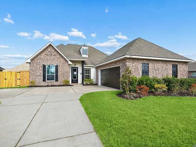 6692 Linwood Dr