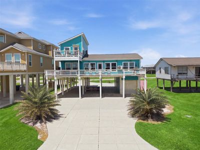 1014 Seashell Dr