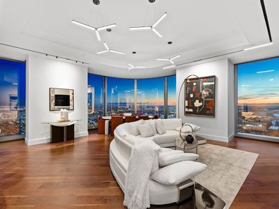 1 Dalton St APT 4205