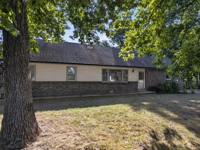 Property at 3900 E Graybill Rd, Sturgeon, MO