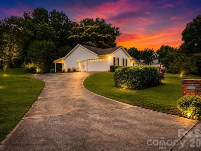 1805 Lillian Ln